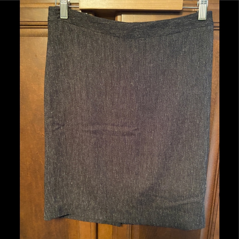 Loft Outlet Gray Straight Skirt, Size 2